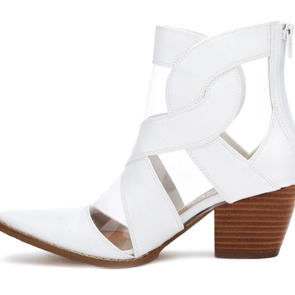 NWT • Coconuts by Matisse • Women’s Anthem Ankle Boots • White • Size 6.5M